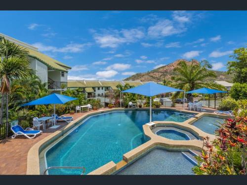 Piscina en o cerca de EXECUTIVE PROPERTIES IN NORTH WARD TOWNSVILLE and ON MAGNETIC ISLAND
