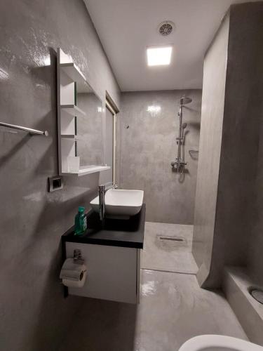 Bilik mandi di Vila TAFA Apartments