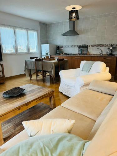 Η κουζίνα ή μικρή κουζίνα στο B&B Casa Mil Sueños