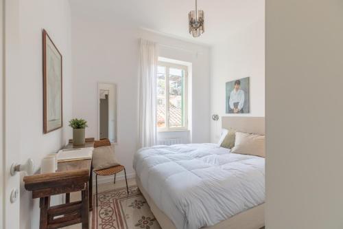 iFlat Lovely apartment with view on Pope window