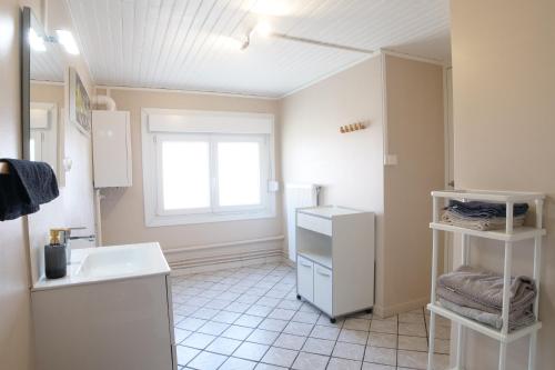 Imagen de la galería de Appartement de charme proche CH Valenciennes, en Valenciennes