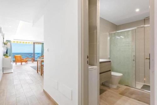 Un baño de Neptuno ocean front suite