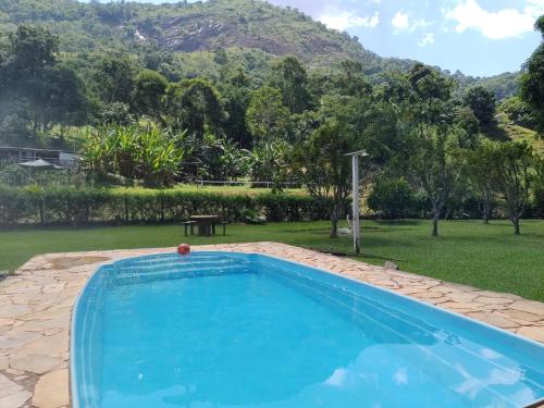 Pemandangan gunung umum atau pemandangan gunung yang diambil dari the country house