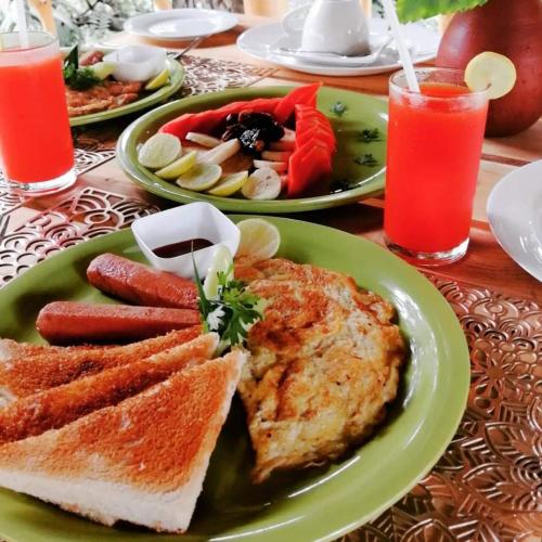 Comida en la casa de huéspedes o alrededores