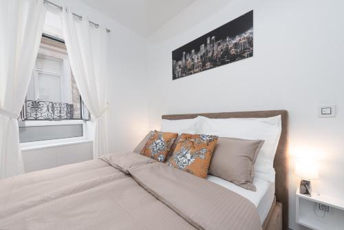 Una cama o camas en una habitación de Apartment 16 steps