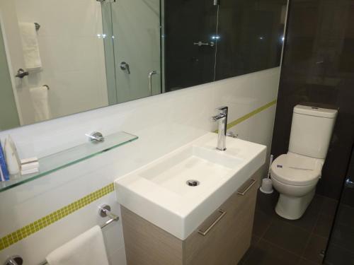 Ένα μπάνιο στο Tower Motor Inn