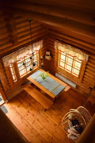 an overhead view of a room in a log cabin at Lomalehto Cottages in Kiviapaja