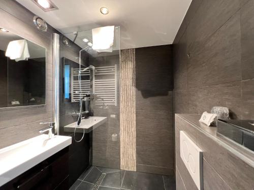 Best Western Hotel Royal Centre tesisinde bir banyo