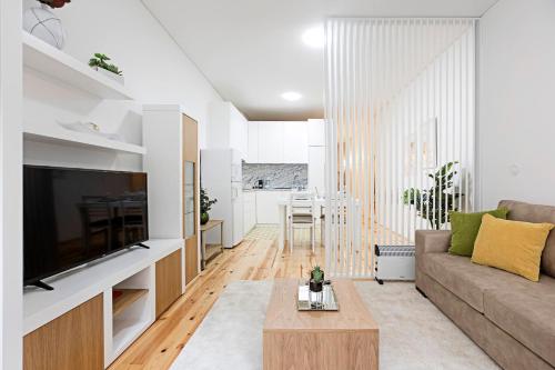 Lóios 1BR Flat Downtown by LovelyStay