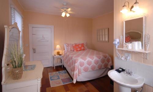 Gallery image ng Inkwell Beach Cottage sa Oak Bluffs