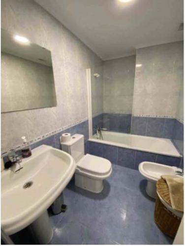 Best ROOM in SHARED FLAT in the City I PRIVATE BATHROOM l Trendy Area in the city