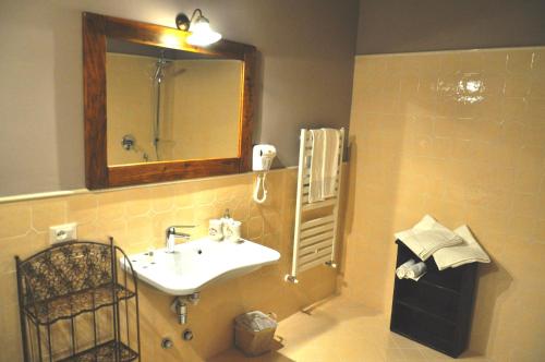 Ett badrum på Corte Castello