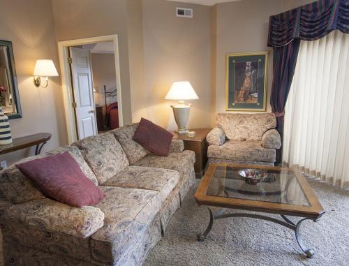 Stonebridge Village Condominiums #4 – Photos 3