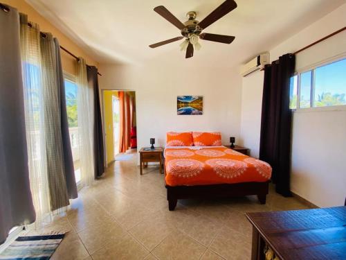 Postel nebo postele na pokoji v ubytování Diamond Hotel Cabarete