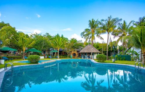 Gallery image of Santa Garden Resort in Phú Quốc