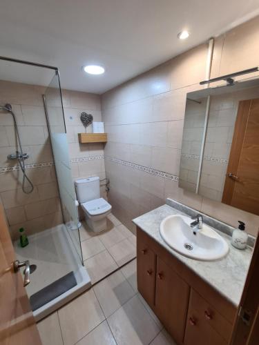 Ванная комната в Dos Torres Miraflores - Parking privado gratis