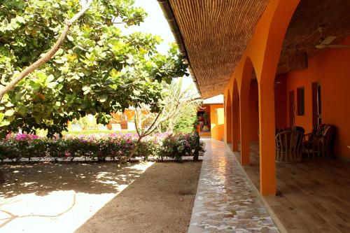 Galería fotográfica de B & B Mariamacounda en Toubakouta