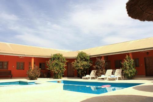 La alberca dentro o cerca de B & B Mariamacounda