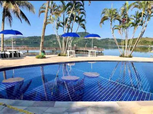 Swimmingpoolen hos eller tæt på Casa 03 quartos com vista incrivel - Itanema Angra dos Reis