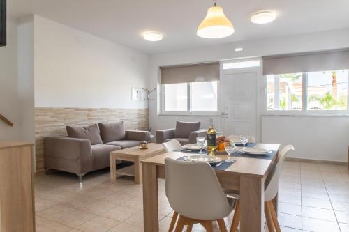 Posezení v ubytování Argiri Apartments & Suites