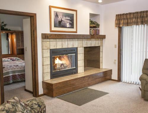 Pend Oreille Shores Resort #2 – Photos 4