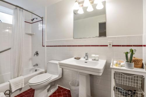 Parker Guest House Image