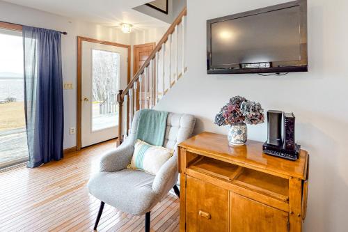 Chickadee Bay House – Photos 5