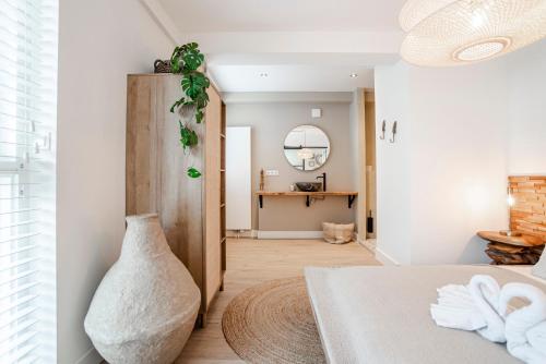 Gallery image of Marley’s Beachhouse - Luxury Apartment with garden in Zandvoort