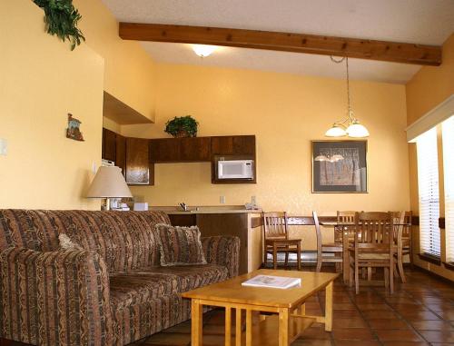 Rancho Ruidoso Condominiums #3 – Photos 3