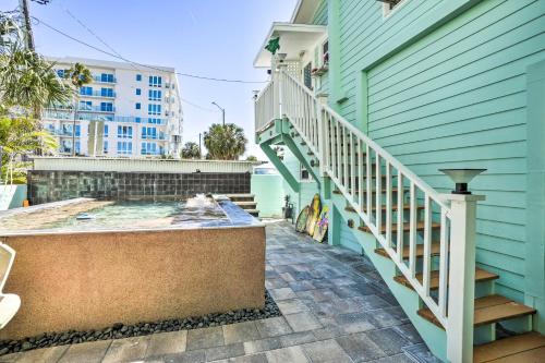 Μπαλκόνι ή βεράντα στο Sea Turtle Suite Condo with Clearwater Beach Views
