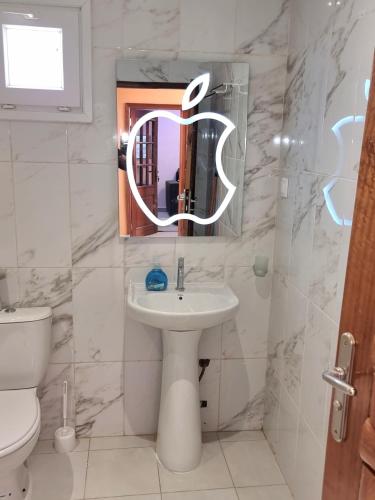 Ένα μπάνιο στο Keur Coumba