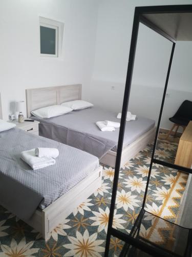 Callisto room 4