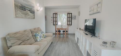 Gallery image of CASA IVE ROMANTIC POOL in Caleta De Fuste