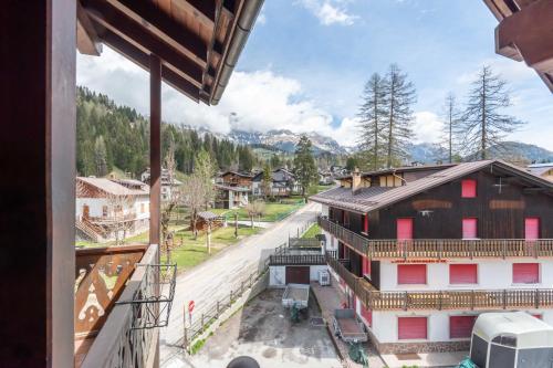 Vue générale sur la montagne ou vue sur la montagne depuis l'appartement