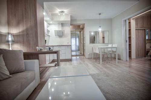 Foto Apartamenty na Wyspie - Zdrojowa 18 - Apartament z sypialnią - Parking 2