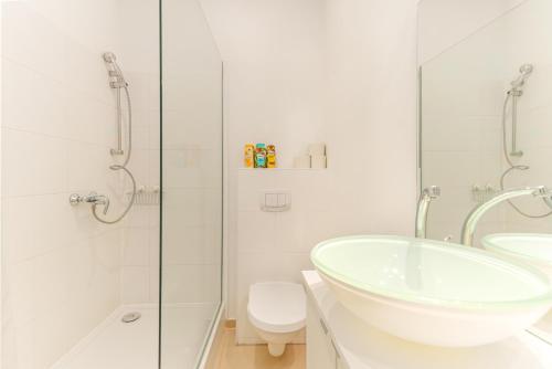 Gallery image of Luxurious and Bright, 5 min to city center in Vienna