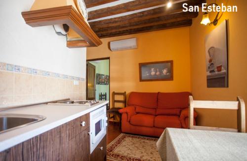 ครัวหรือมุมครัวของ Hotel Casa Rural San Antón