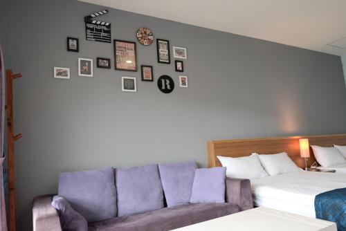Postel nebo postele na pokoji v ubytování Blue Sky B&B