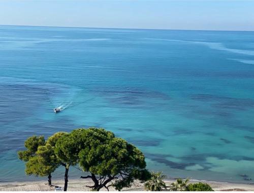 By the Sea 1 - Luxurious Residence