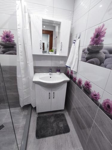 Ванная комната в Mountain view apartment
