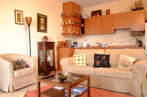 Gallery image of The Piano apartment in Perdika