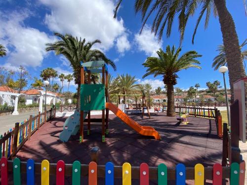 Bungalow Parque Golf mit Pool