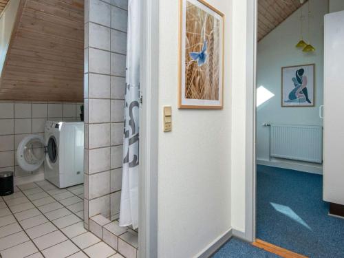 Vonios kambarys apgyvendinimo įstaigoje Holiday home Rømø XI