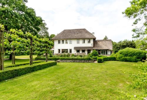 Ein Garten an der Unterkunft Raesborre Homes - Self Check-in