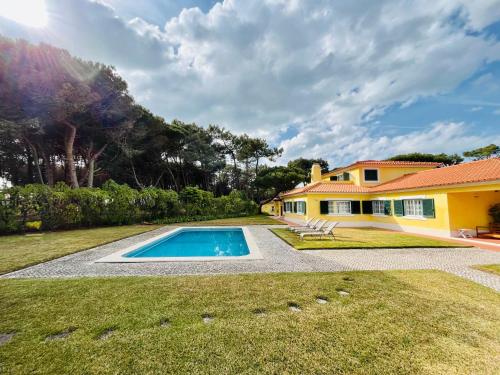 Sintra Beach Villa - Praia Grande, Colares – Updated 2023 Prices