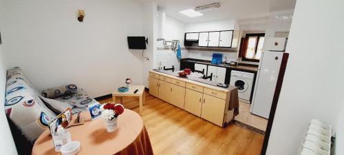 Η κουζίνα ή μικρή κουζίνα στο Casa La Barria
