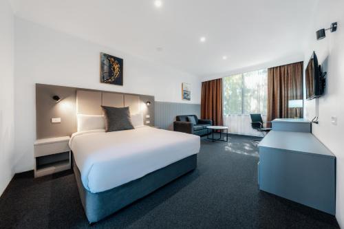 Postel nebo postele na pokoji v ubytování The Select Inn Penrith