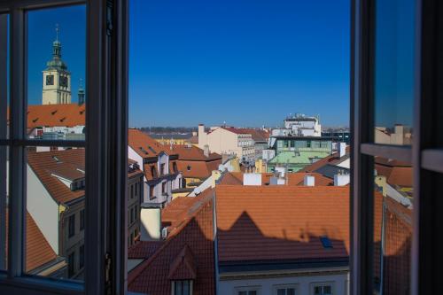 Výhled na řeku, která protéká v blízkosti hotelu