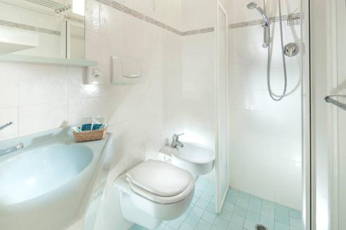 Koupelna v ubytování Hotel Sampaoli