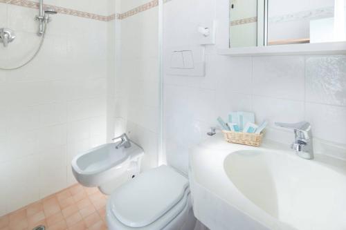 Koupelna v ubytování Hotel Sampaoli